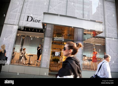 dior avenues|dior new 5th street.